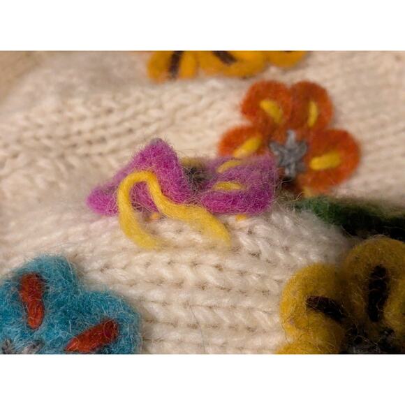 Turtle Fur Cable Knit Wool Fleece Lined Beanie Women One Size Cream Felt Flowers - Picture 4 of 7